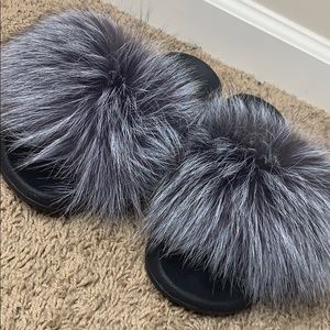 GREY MINK FUR SLIDES